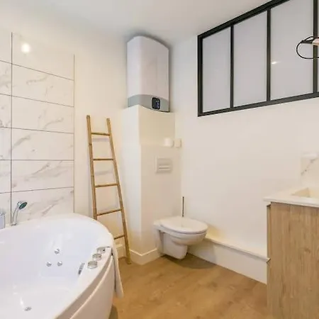 Le Boheme Chic Apartment